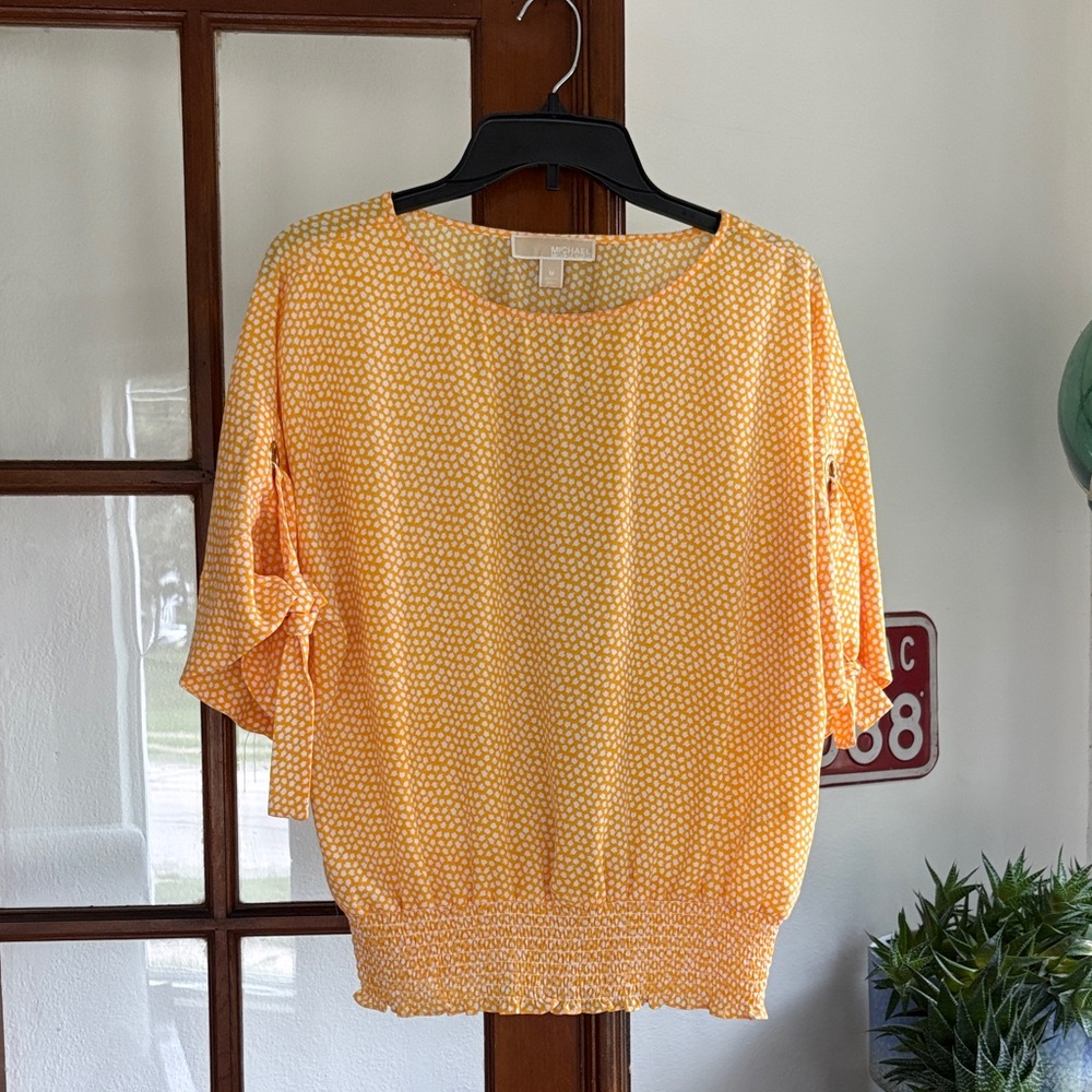Beautiful Michael Kors blouse